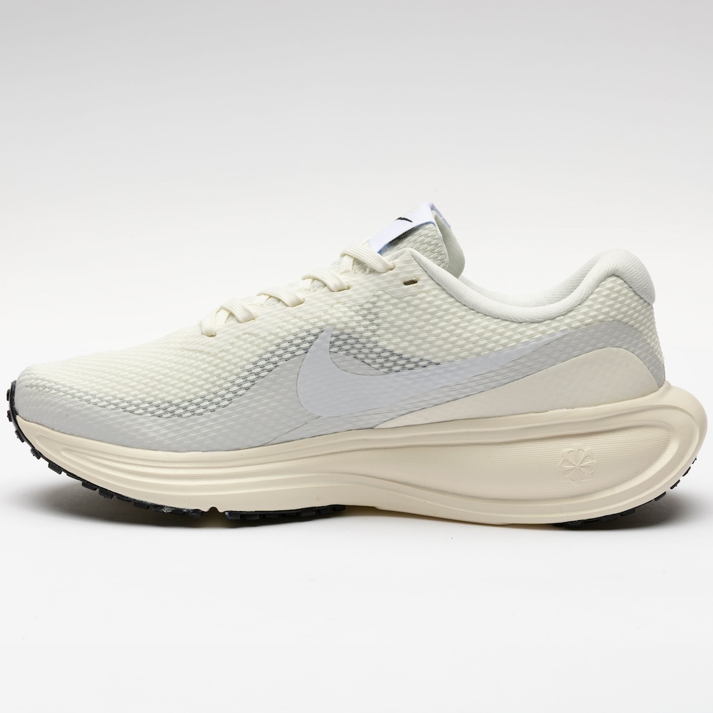Imagem 2 do produto Tênis Feminino Nike Revolution 8