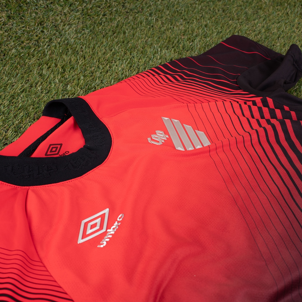Imagem 2 do produto Camisa do Athletico-PR I 25/26 Torcedor Umbro Juvenil