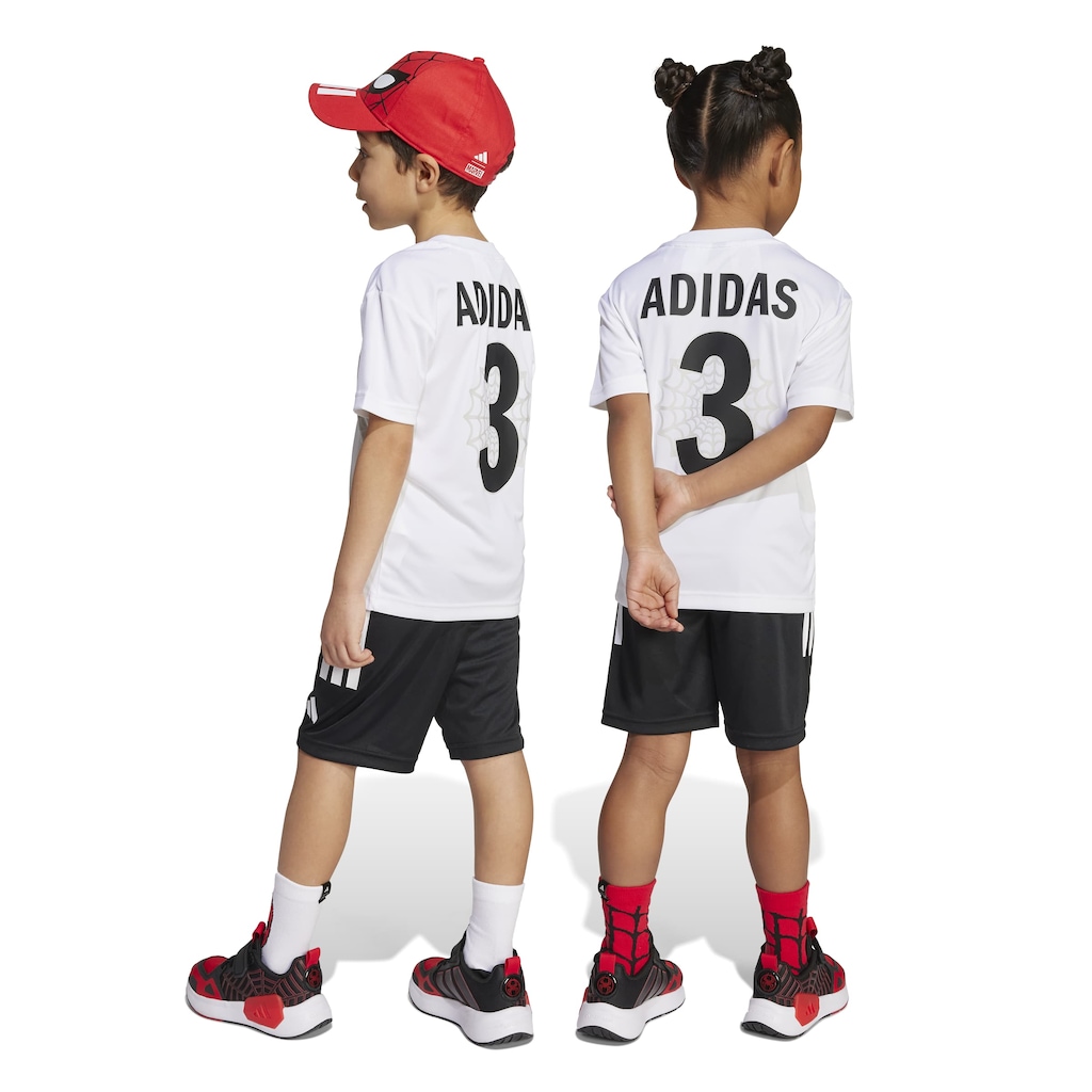 Imagem 2 do produto Conjunto Infantil adidas Homem-Aranha Marvel Camiseta e Bermuda