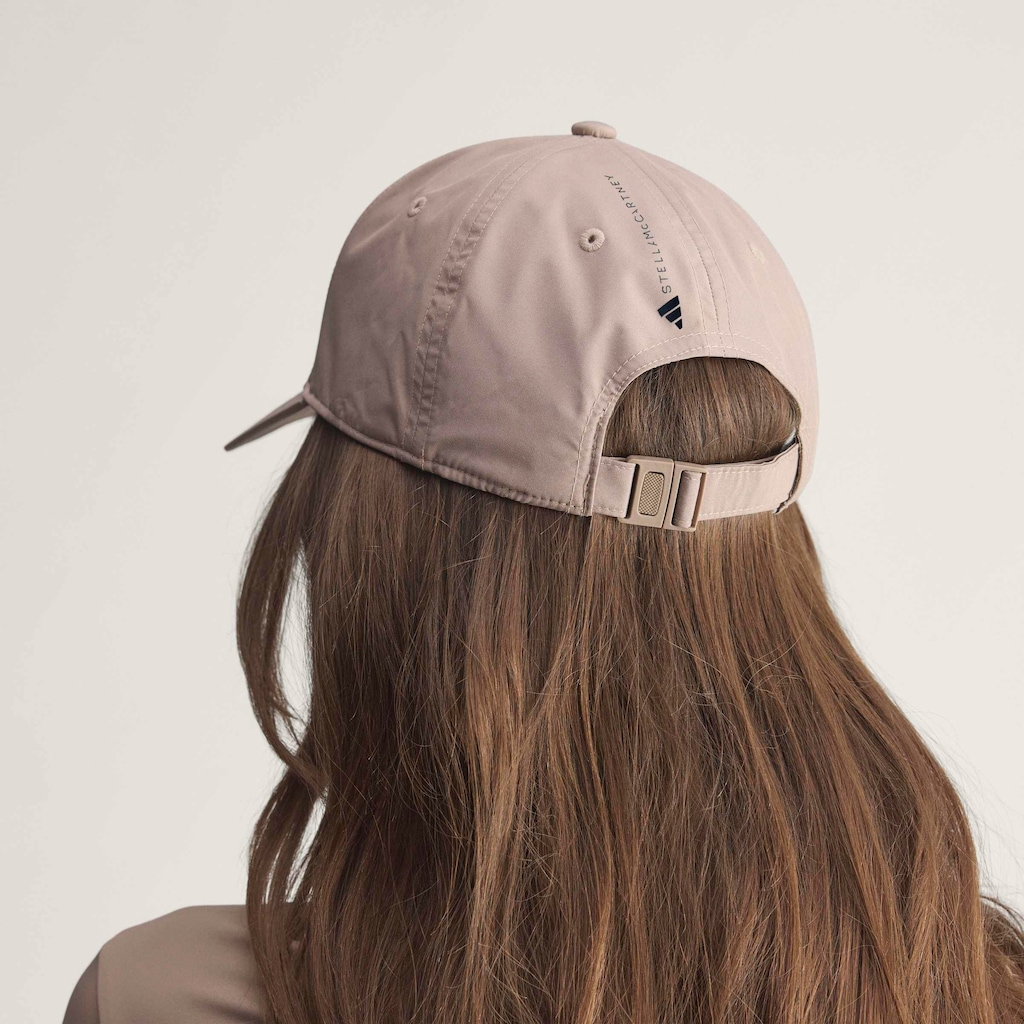 Imagem 3 do produto Boné Adulto adidas by Stella McCartney Aba Curva