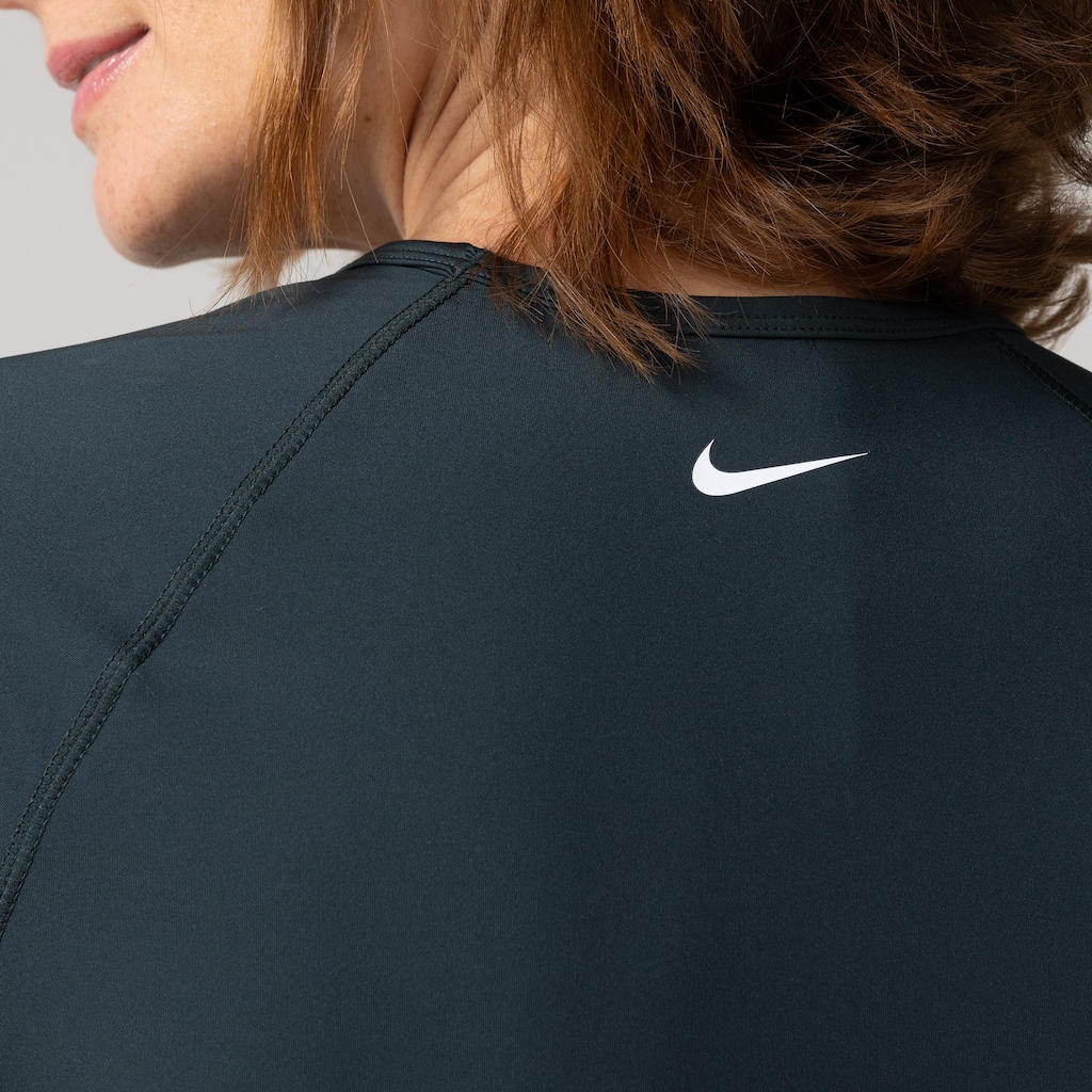 Imagem 4 do produto Camiseta Feminina Nike Pro Dri-FIT Tight Gráfica
