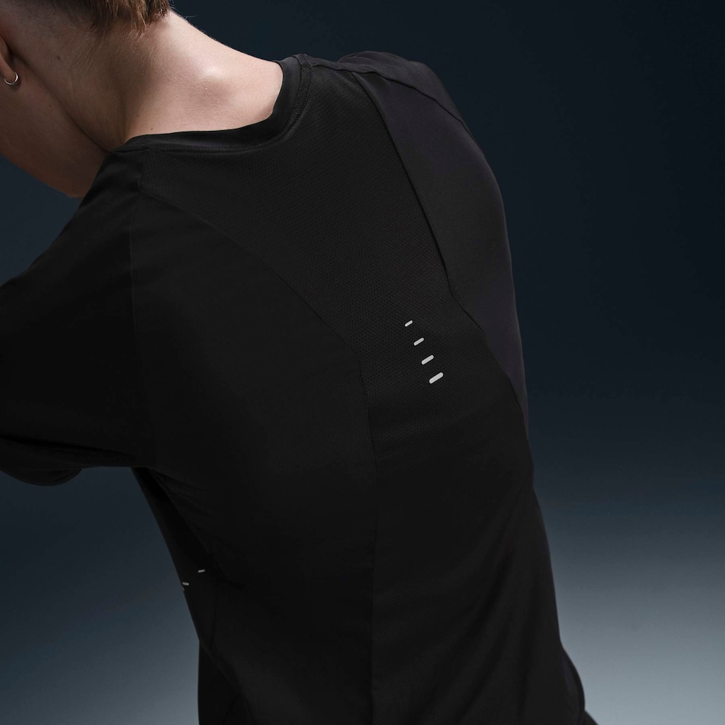 Imagem 2 do produto Camiseta Nike Swift Feminina