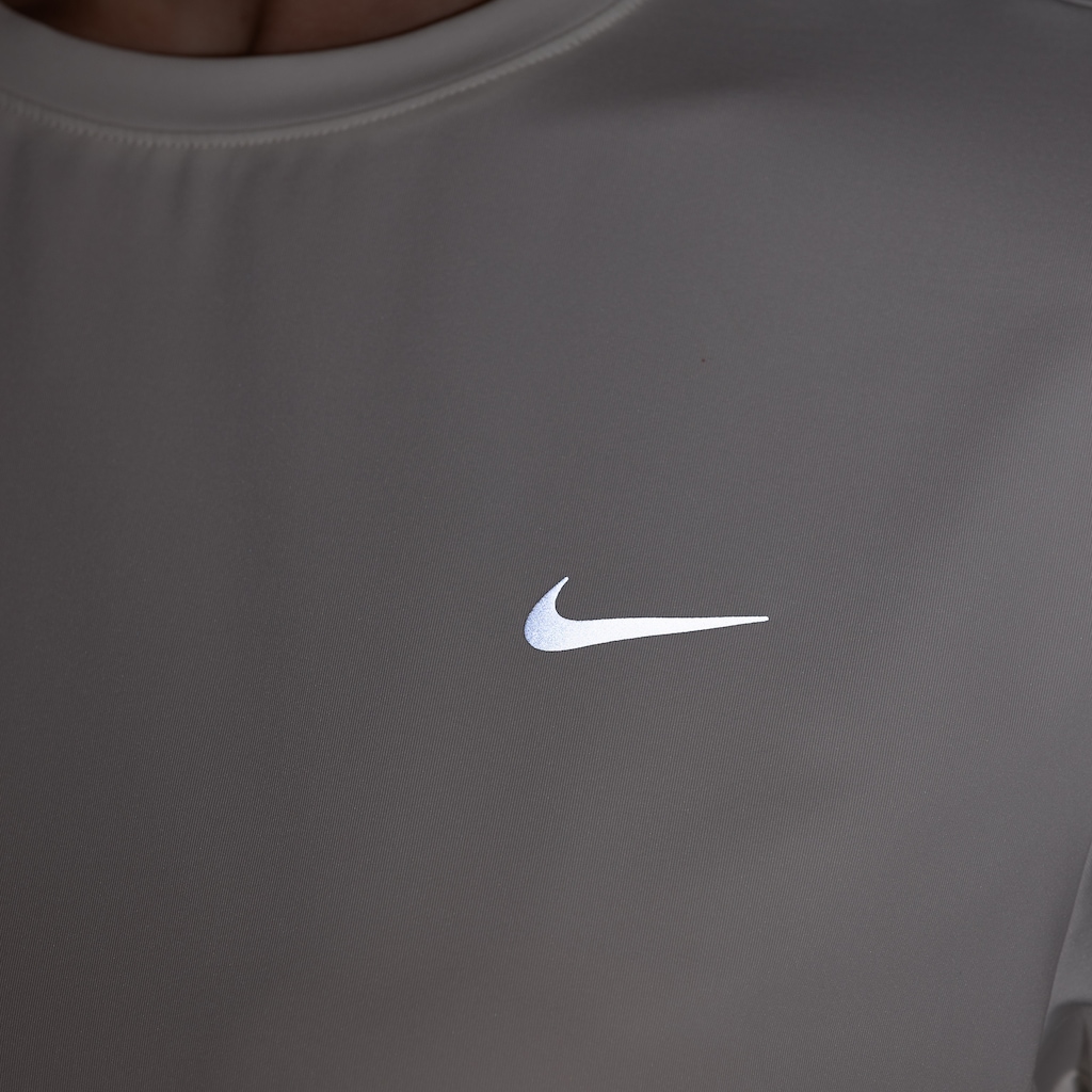 Imagem 5 do produto Camiseta Nike Swift Feminina