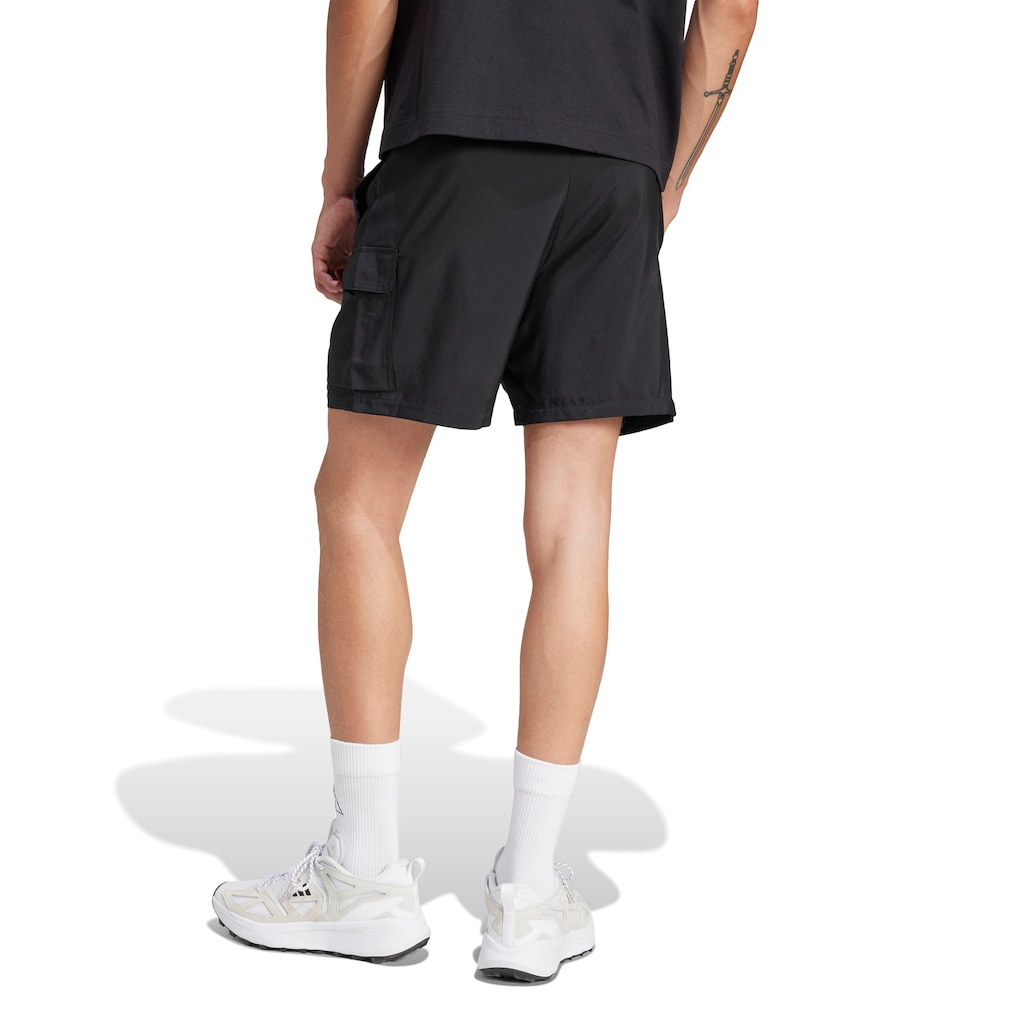 Imagem 2 do produto Bermuda adidas Cargo Chelsea Essentials Logo Pequeno Masculina