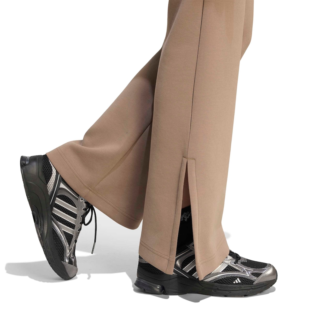 Imagem 4 do produto Calça adidas ALL SZN Soft Lux Feminina