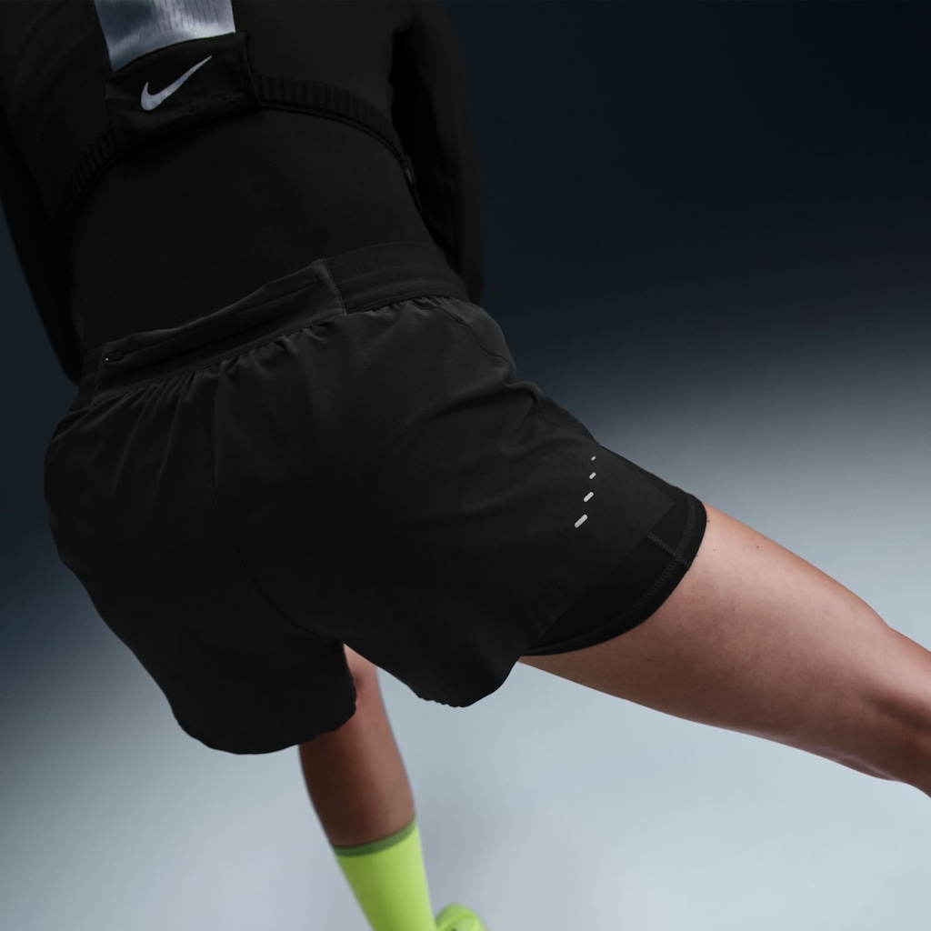 Imagem 4 do produto Short Nike Dri-FIT Swift Feminino