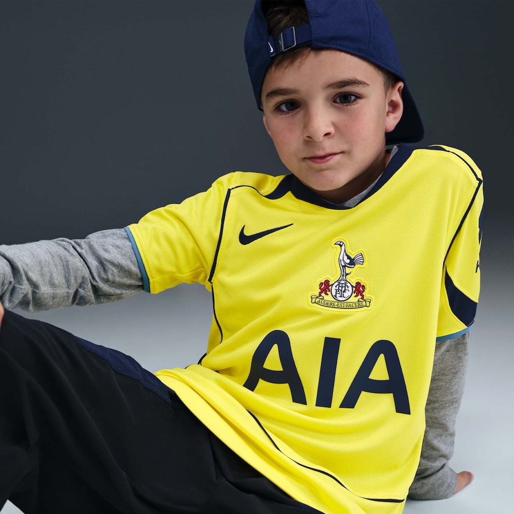 Imagem 4 do produto Camisa do Tottenham III 25/26 Torcedor Total 90 Nike Infantil