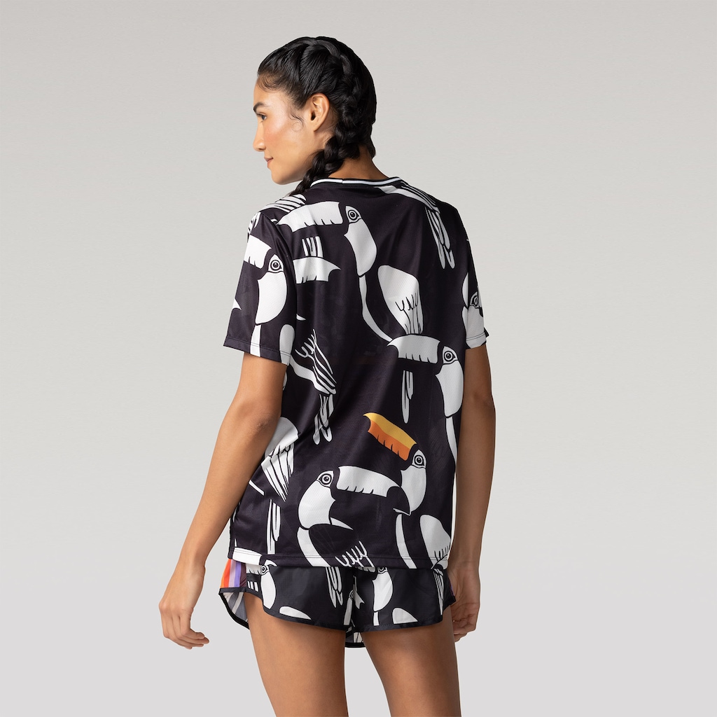 Imagem 2 do produto Camiseta Farm Dryfit Tucano Rainbow Feminina