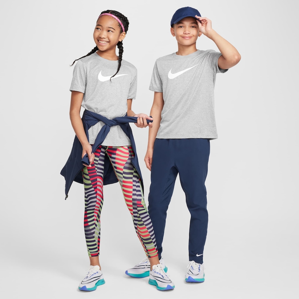 Imagem 3 do produto Camiseta Nike Dri-FIT Legend Swoosh Infantil