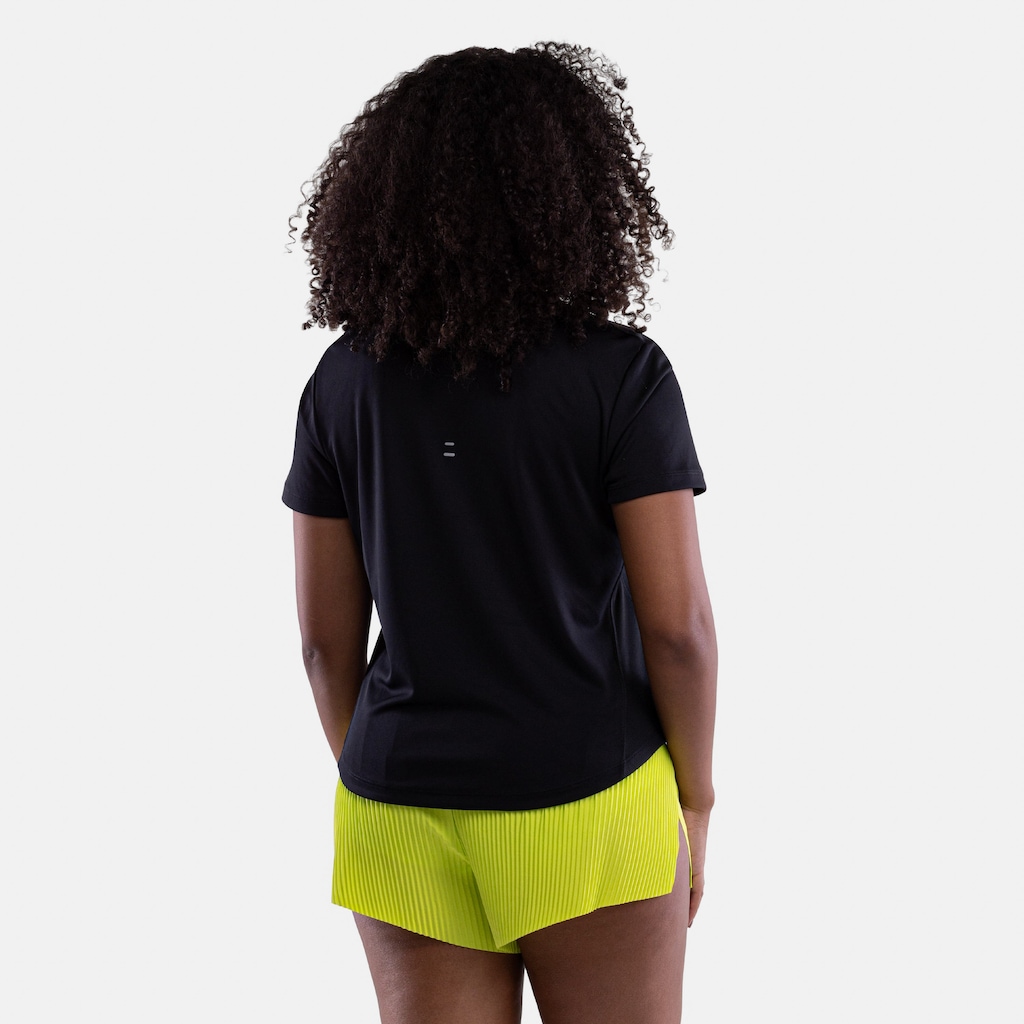 Imagem 2 do produto Camiseta Nike Dri-FIT Swoosh Feminina