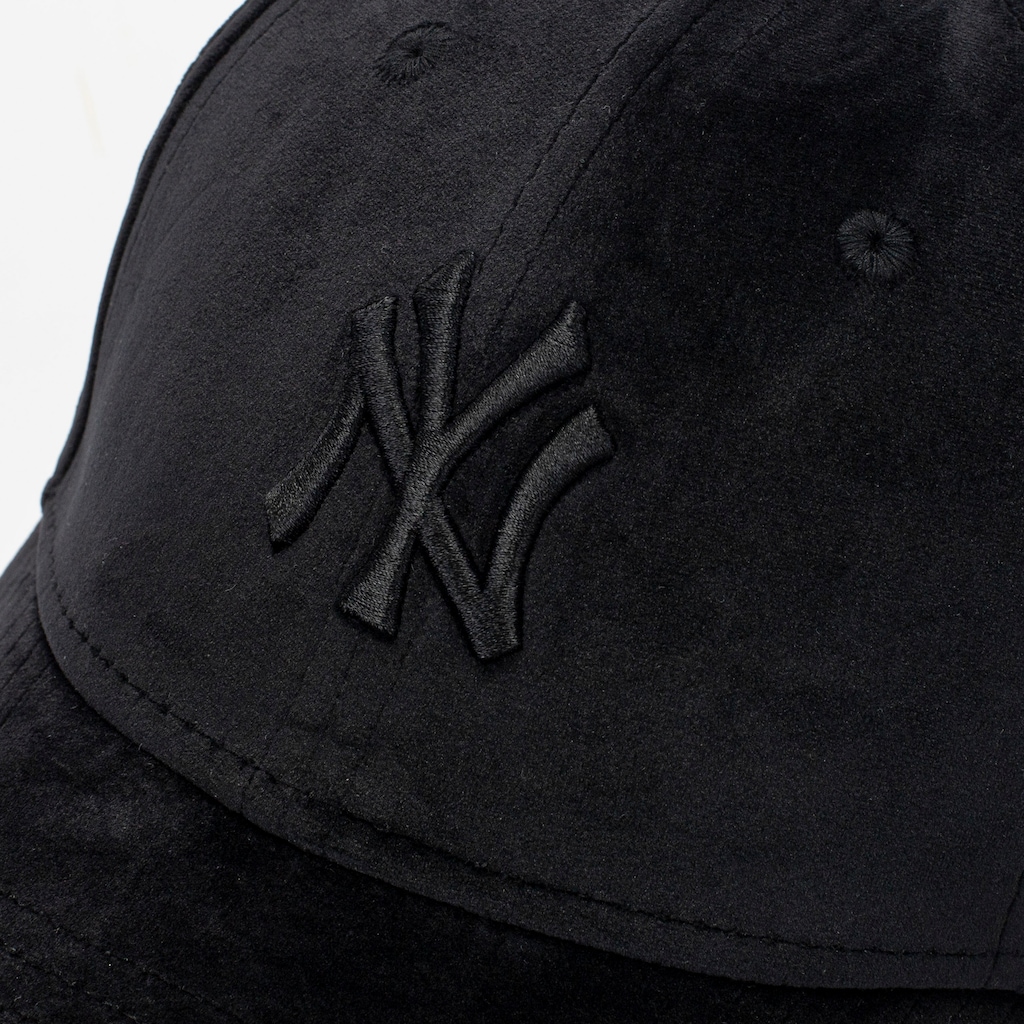 Imagem 4 do produto Boné New York Yankees New Era MLB 9Forty Velour Adulto