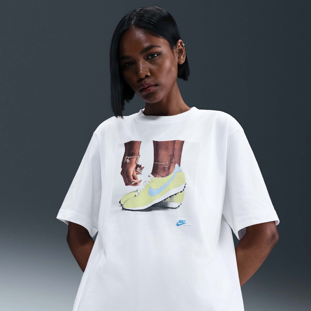 Imagem 2 do produto Camiseta Nike Sportswear LD-1000 Feminina