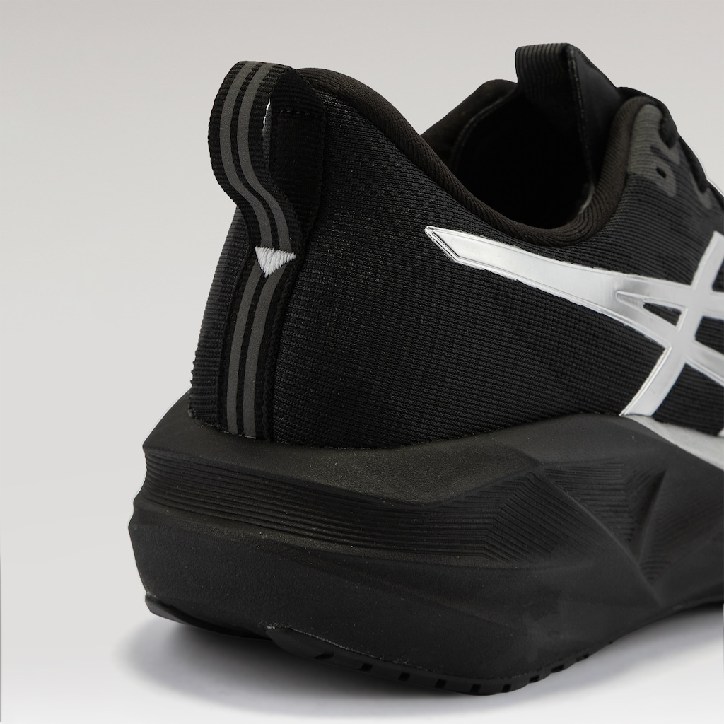 Imagem 4 do produto Tênis Masculino ASICS Novablast 5 Platinum
