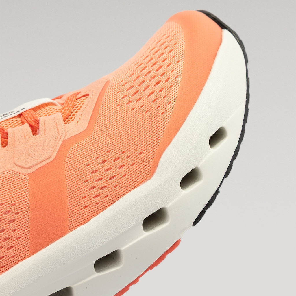 Imagem 4 do produto Tênis Feminino On Running Cloudrunner 3 W