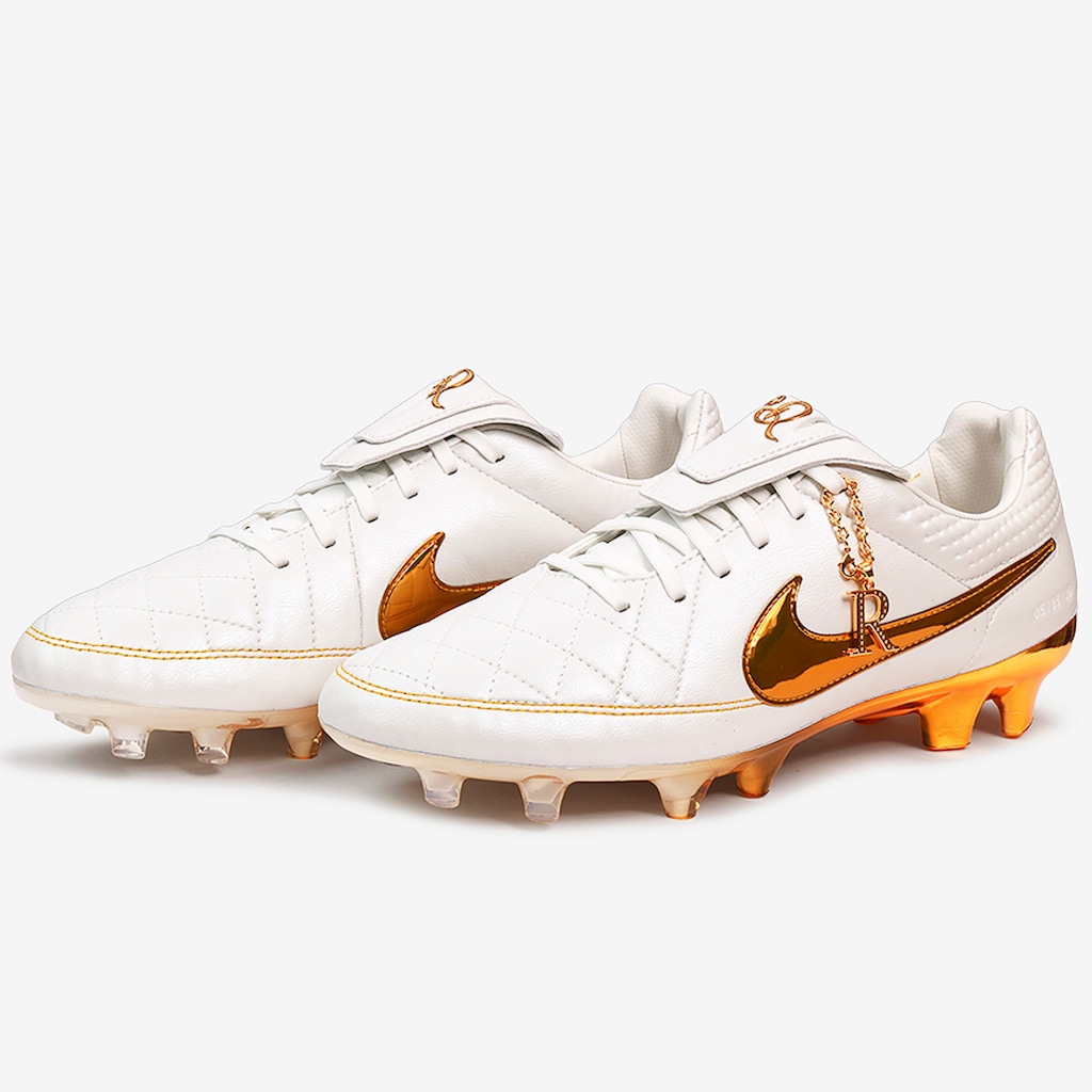 Imagem 4 do produto Chuteira de Campo Adulto Nike Tiempo Legend Touch of Gold R10 Edição Comemorativa