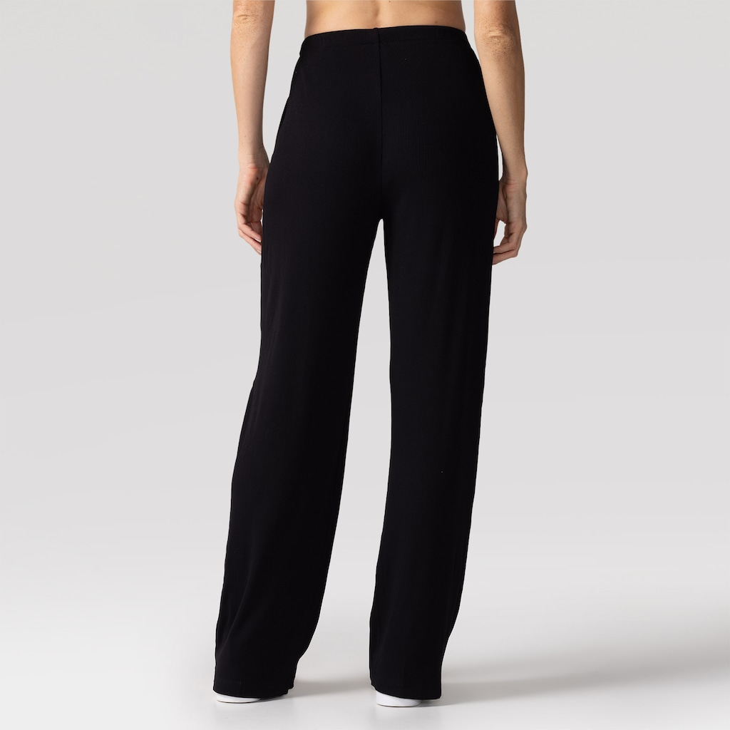 Imagem 2 do produto Calça Fila Wide Essentials Canelada Feminina