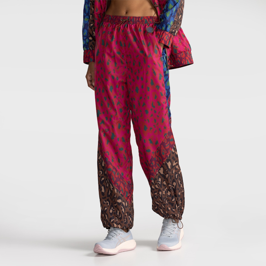 Imagem 1 do produto CALCA FARM NYLON LEOPARDO BEX