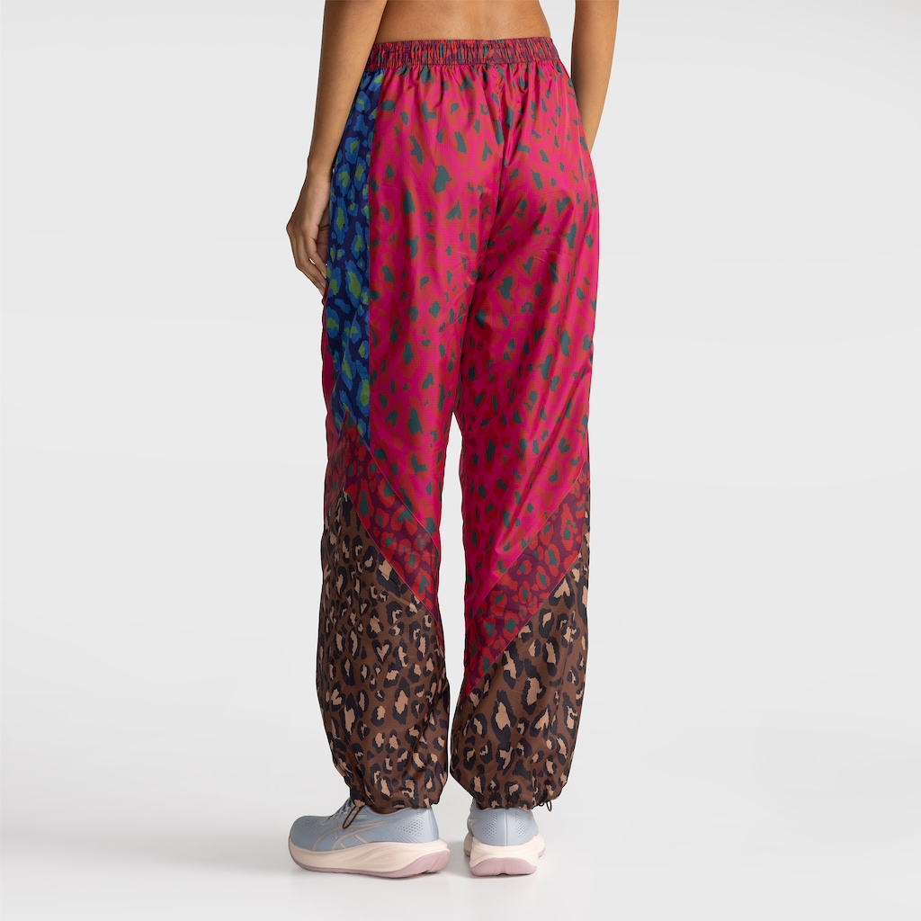 Imagem 2 do produto CALCA FARM NYLON LEOPARDO BEX