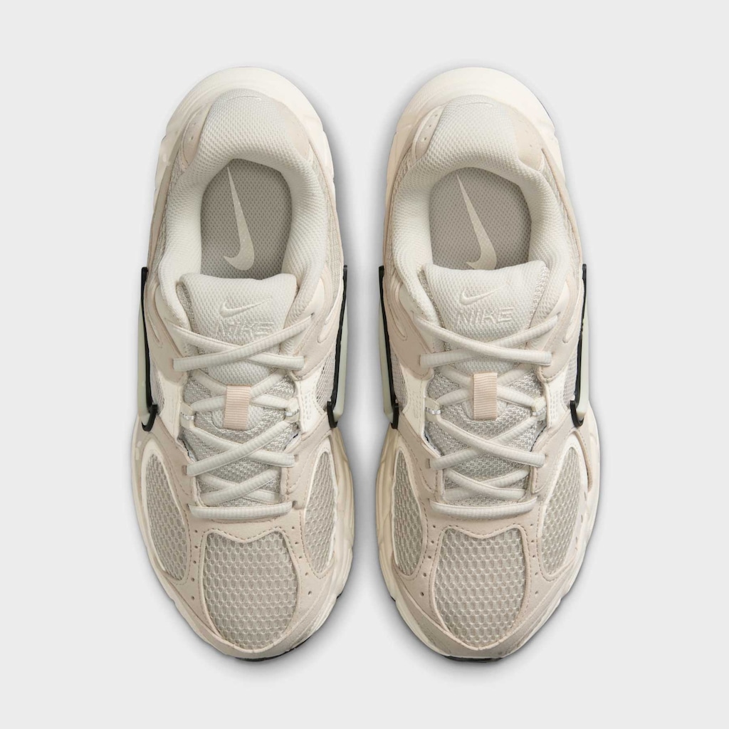 Imagem 4 do produto Tênis Feminino Nike V5 RNR