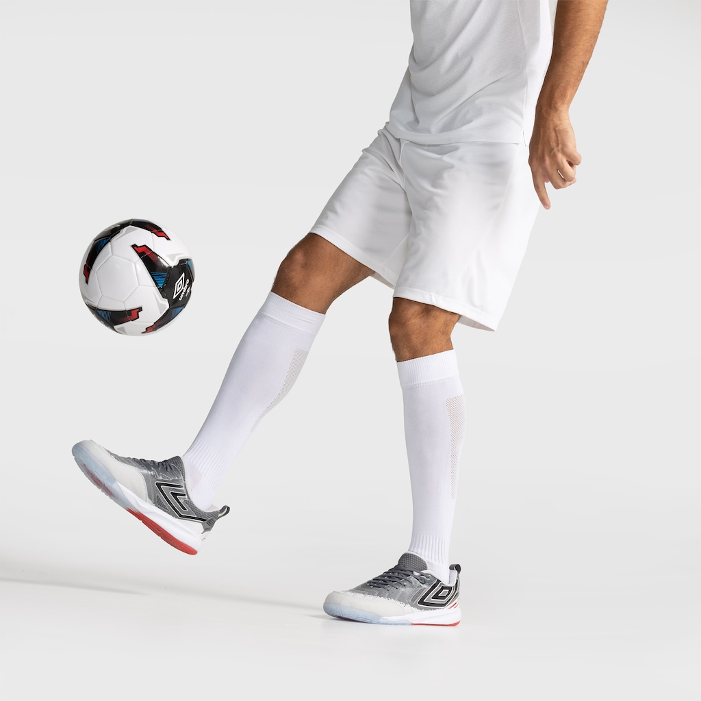 Imagem 2 do produto Chuteira Futsal Adulto Umbro Pro 5 Bump Shark
