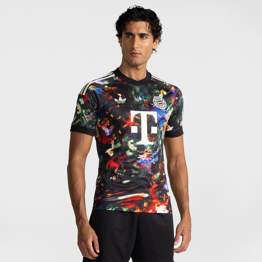 Imagem 1 do produto Camisa Bayer de Munique 26/27 Wiesn adidas Torcedor Masculina