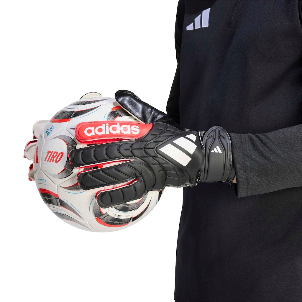 Imagem 2 do produto Luva de Goleiro Copa Club Campo adidas Adulto