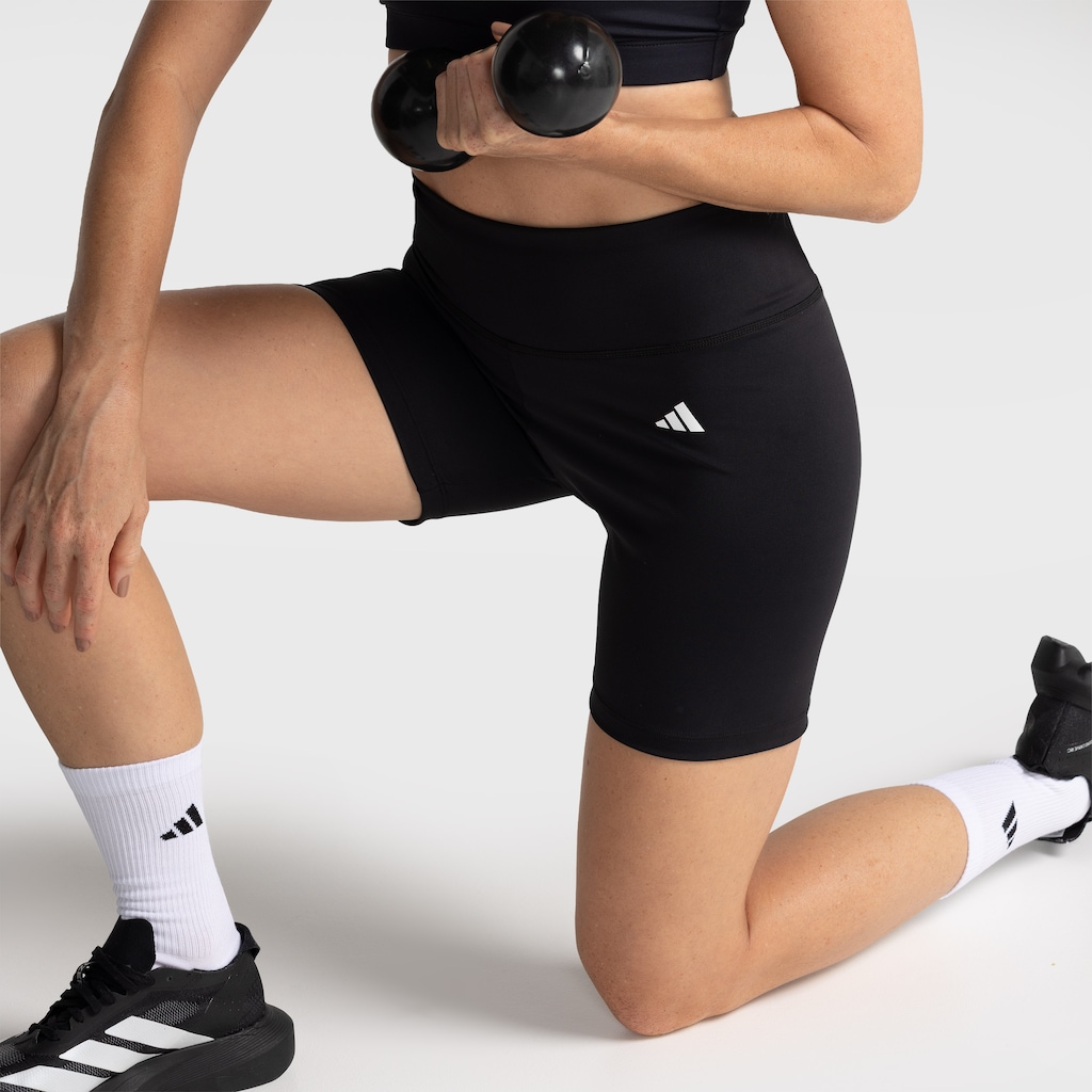 Imagem 1 do produto Bermuda adidas Básico Treino Feminina