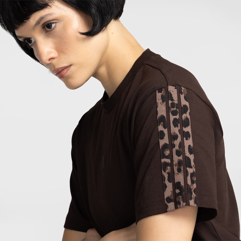 Imagem 5 do produto Camiseta adidas Clássica Lisa Seasona Feminina