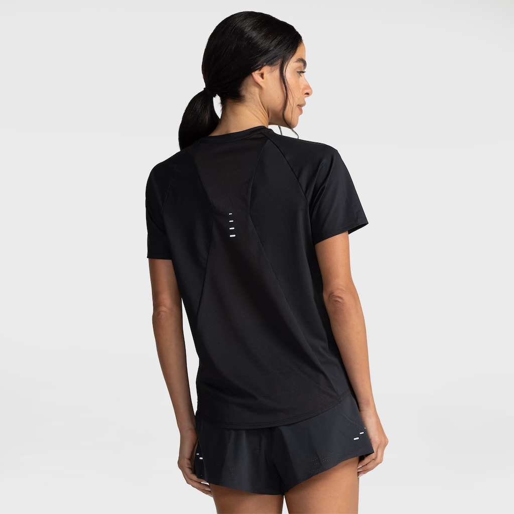 Imagem 2 do produto Camiseta Nike Swift DF Feminina Manga Curta Corrida