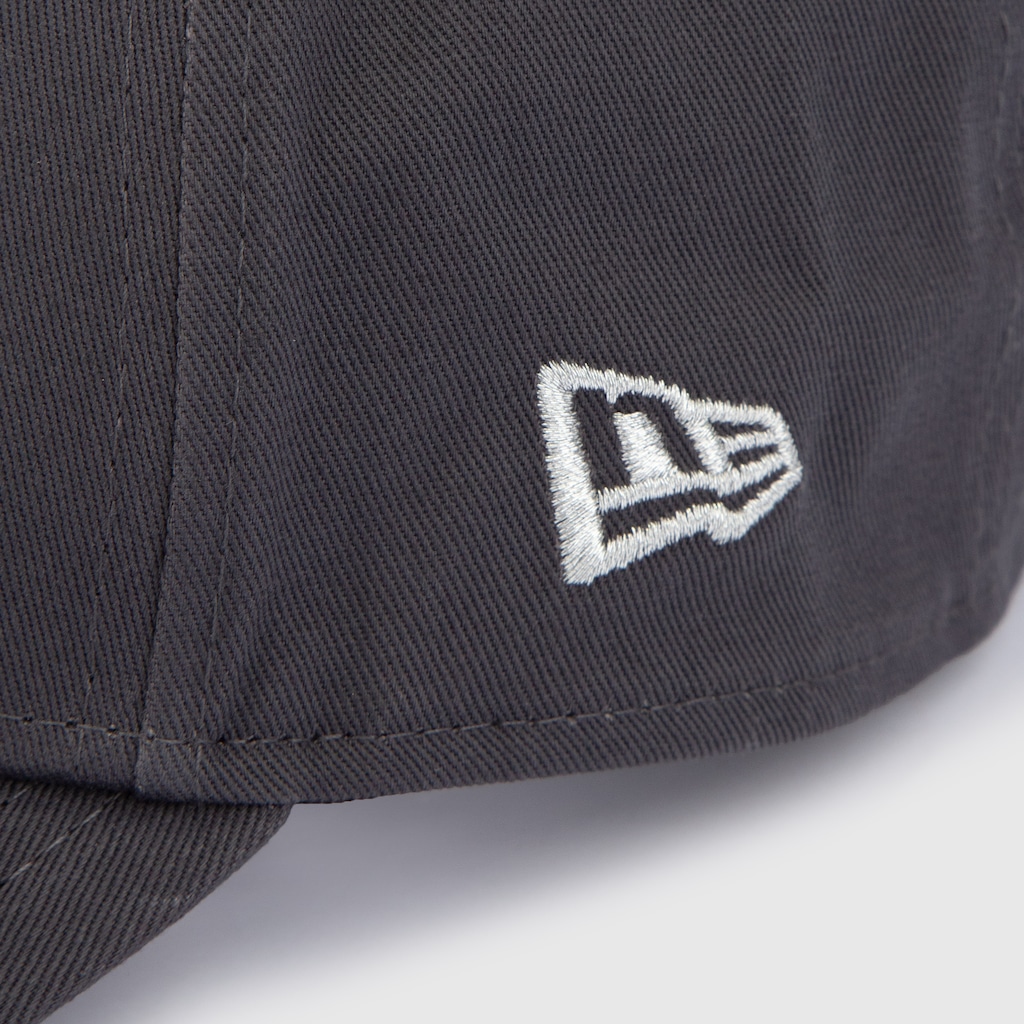 Imagem 5 do produto Boné Unissex New Era 9Forty Metallic Pin Aba Curva