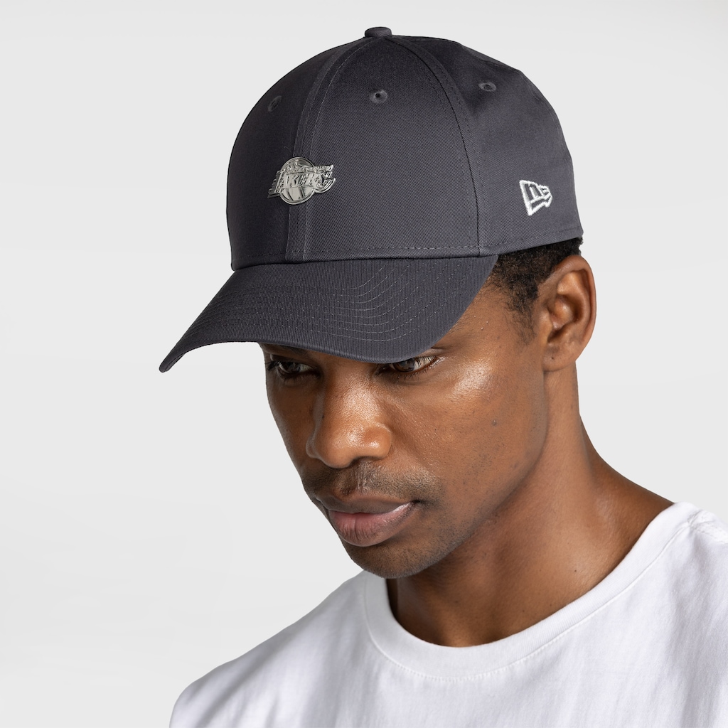Imagem 2 do produto Boné Unissex New Era 9Forty Metallic Pin Aba Curva