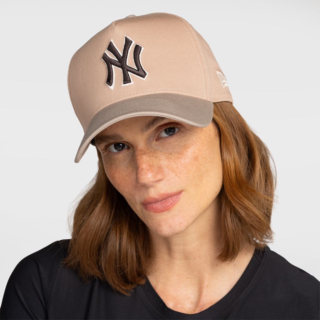 Imagem 3 do produto Boné Unissex New Era 940AF NY Yankees Mocha Mousse Aba Curva