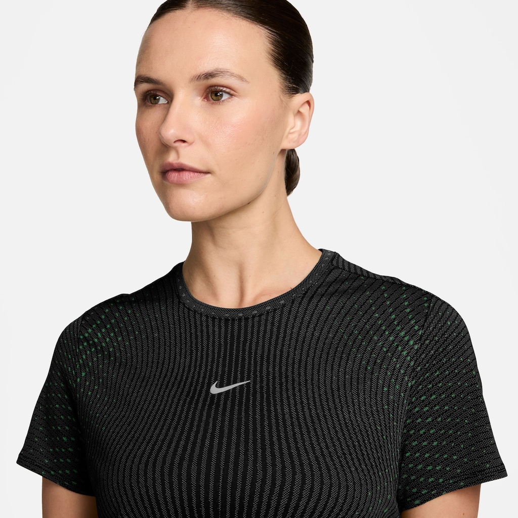Imagem 3 do produto Camiseta Nike Swift Adulto Corrida