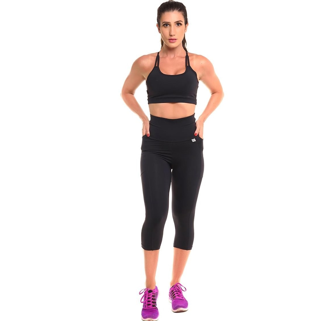Imagem 2 do produto Conjunto Sandy Fitness Open Run Top + Calça Corsário com Proteção Solar UV50+ - Feminino