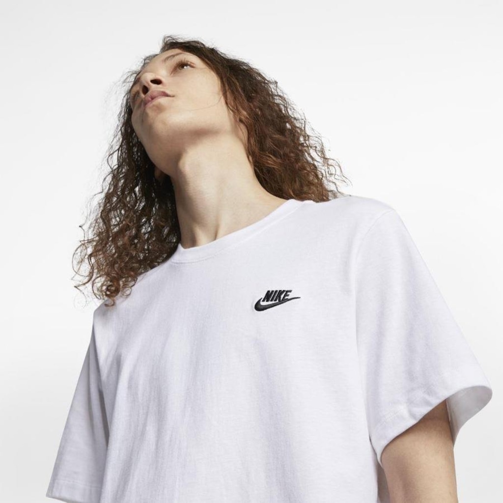 Imagem 2 do produto Camiseta Nike Sportswear Club - Masculina