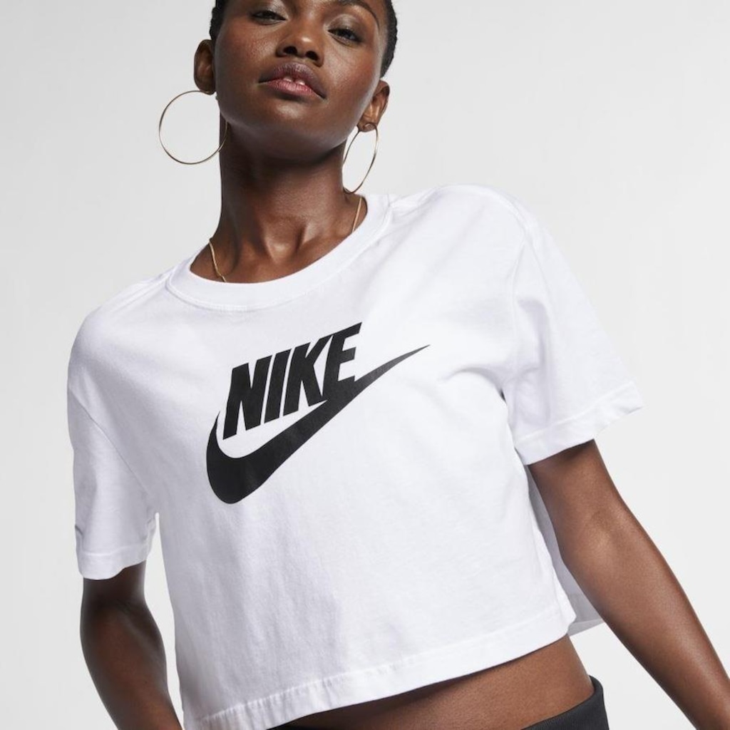 Imagem 3 do produto Blusa Cropped Nike Tee Sportswear Essential - Feminina