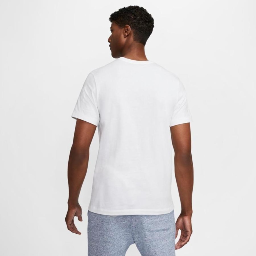 Imagem 5 do produto Camiseta Nike Sportswear Club - Masculina