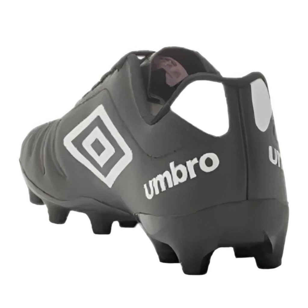 Imagem 3 do produto Chuteira Campo Umbro Class Rb