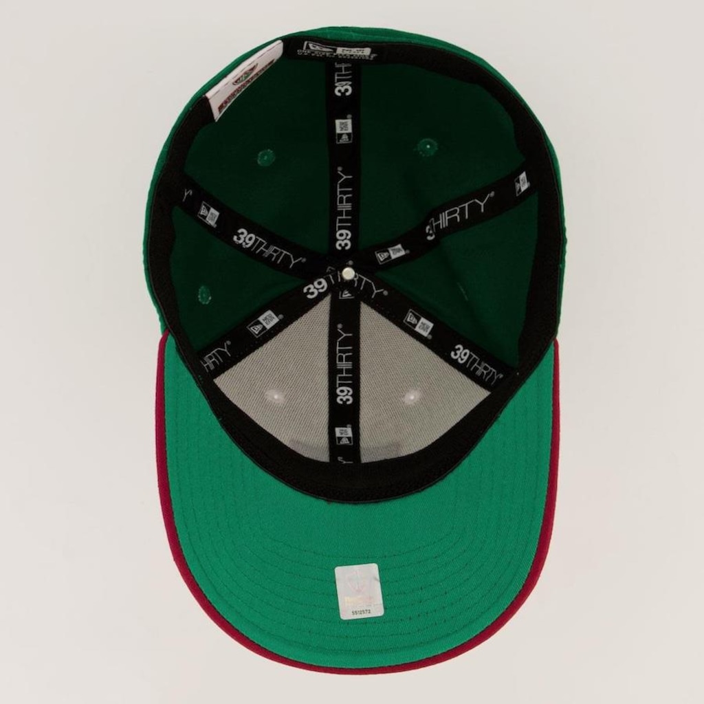 Imagem 4 do produto Boné Aba Curva New Era Fluminense - Fechado
