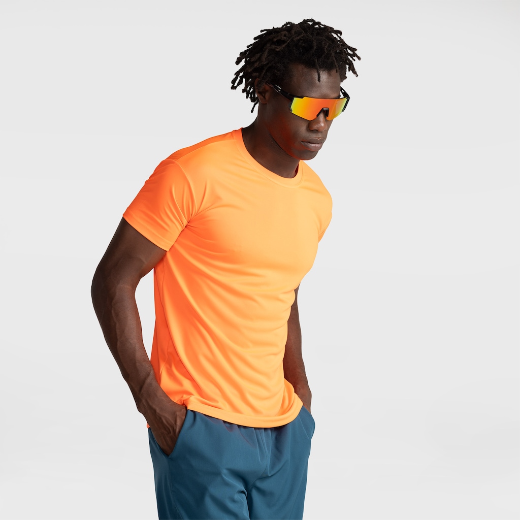 Imagem 1 do produto Camiseta Whats Wear Lisa Dry Fit com Proteção Solar UV - Masculina