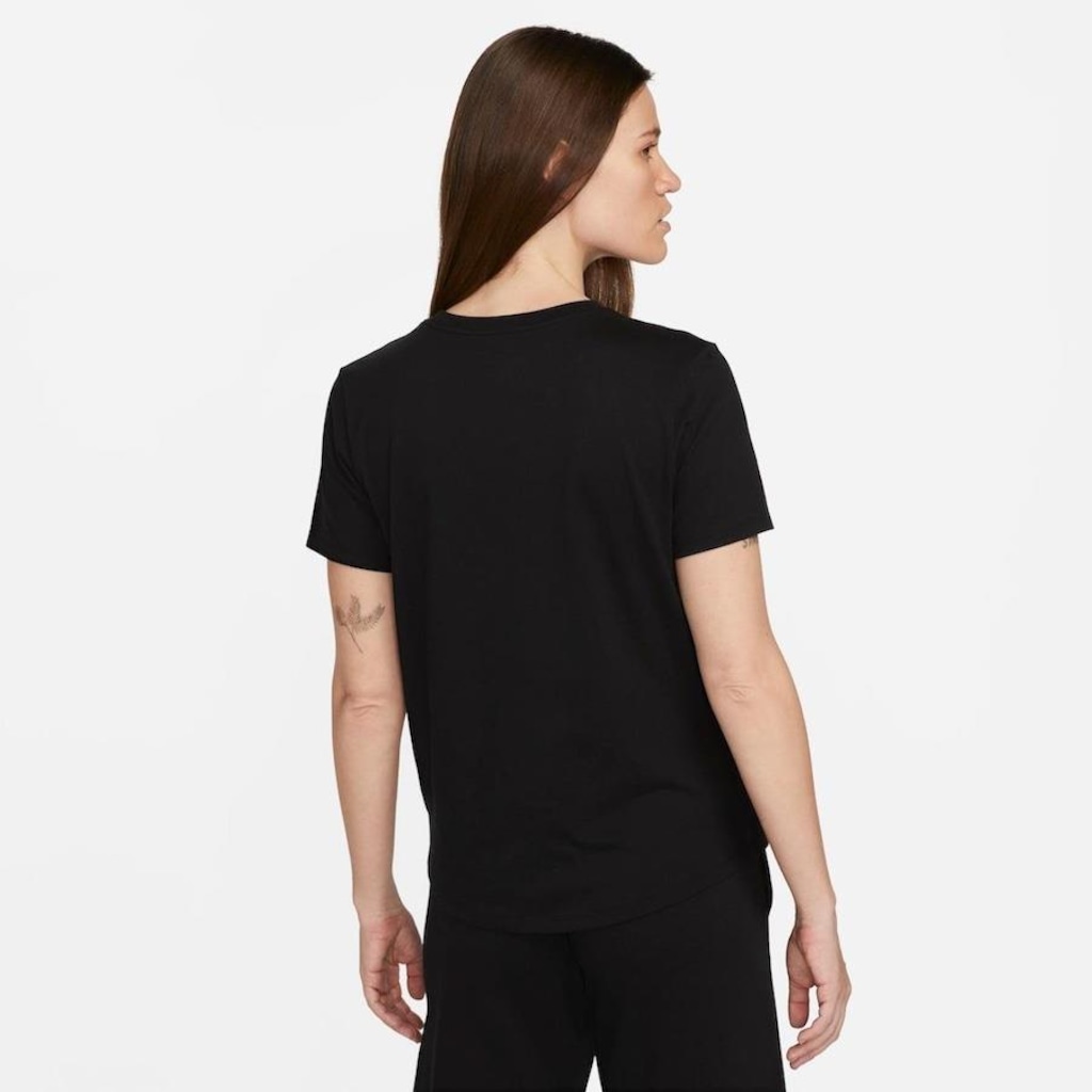 Imagem 2 do produto Camiseta Nike Sportswear Essentials - Feminina