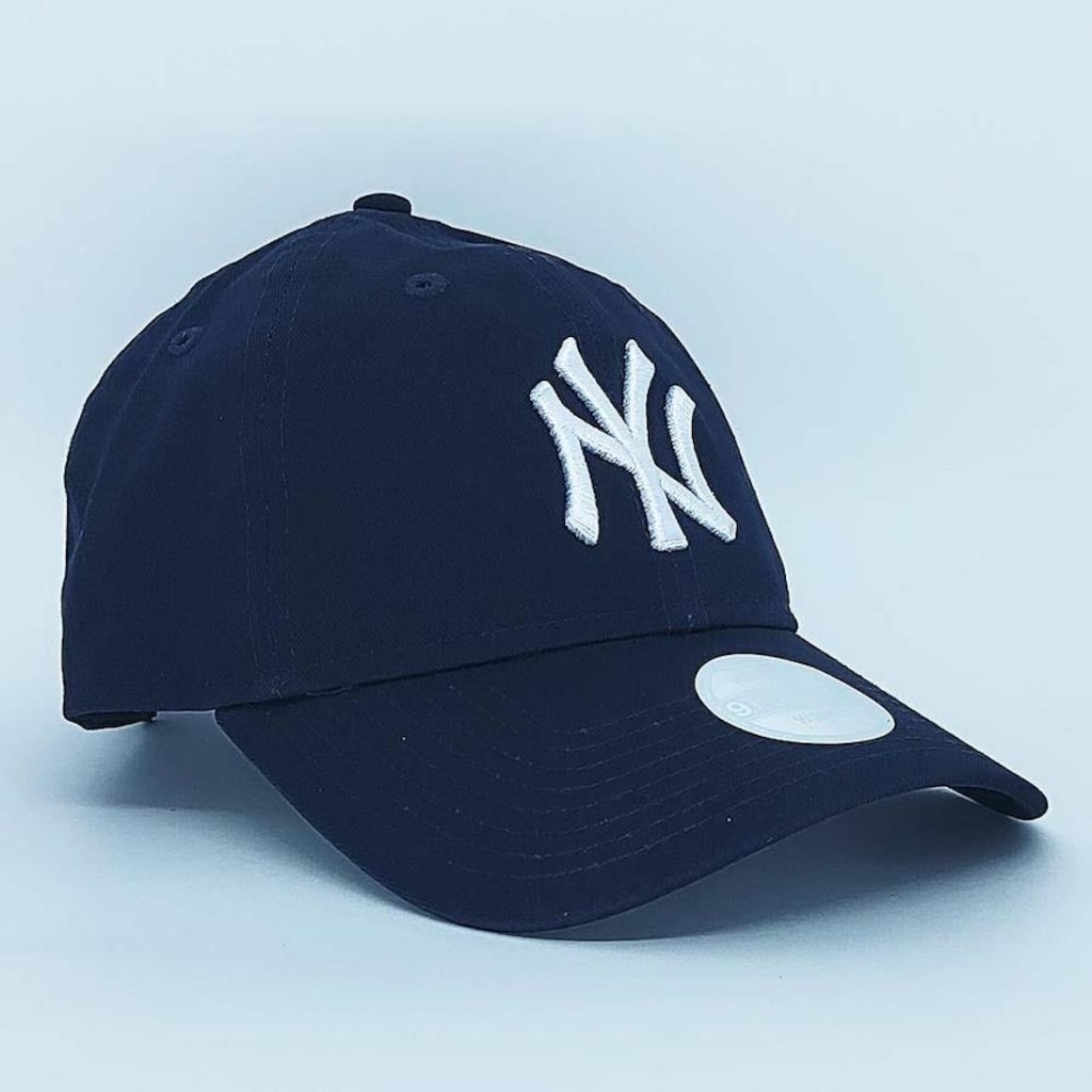 Imagem 3 do produto Boné New Era Feminino 9Twenty New York Yankees Aba Curva