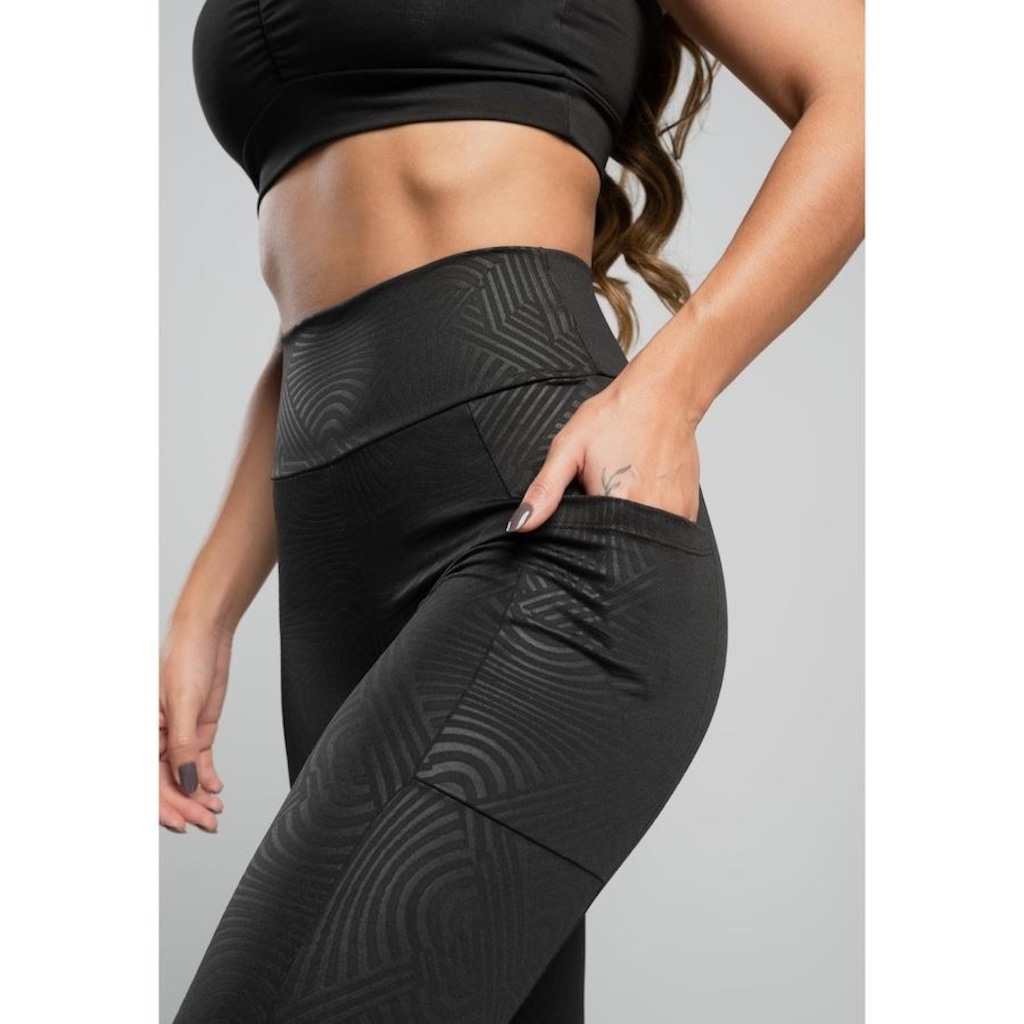 Imagem 3 do produto Calça Legging Fitness Cirrê Texturizada Brilhosa Bolso MVB Modas