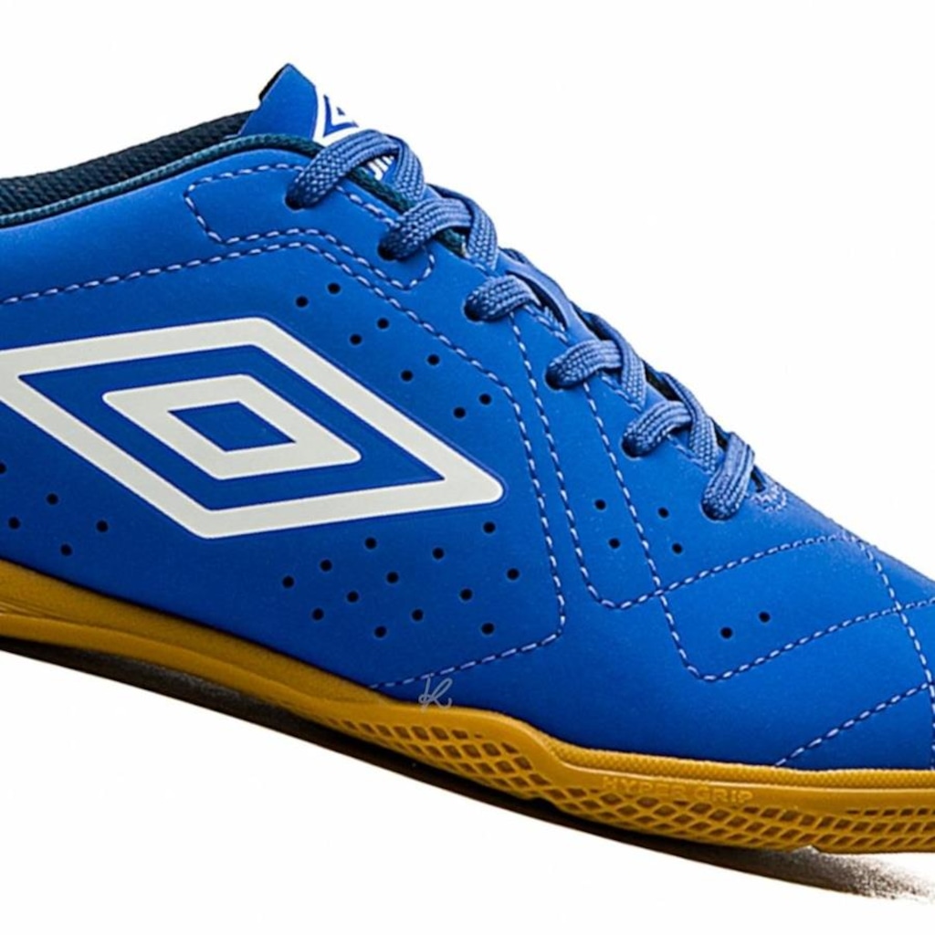 Imagem 3 do produto Kit Chuteira Futsal Umbro Neo Striker + Meias - Adulto