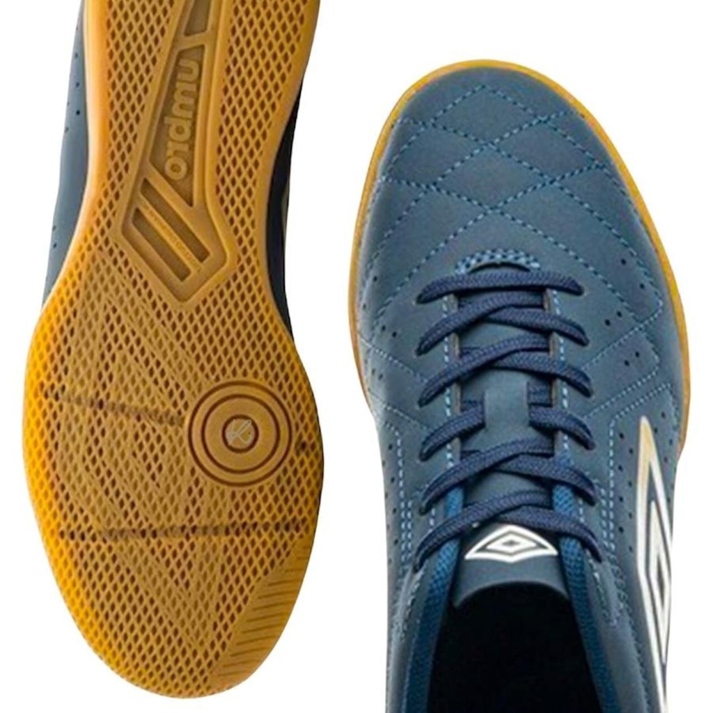Imagem 5 do produto Kit Chuteira Futsal Umbro Neo Striker + Meias - Adulto