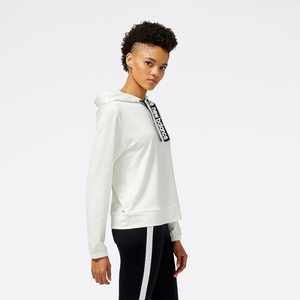 Imagem 2 do produto Blusão com Capuz New Balance Relentless - Feminino