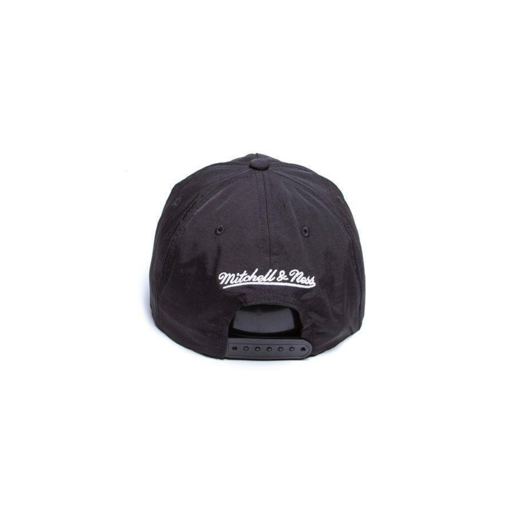 Imagem 2 do produto Boné Aba Curva Mitchell & Ness NBA Brooklyn Nets - Snapback - Adulto