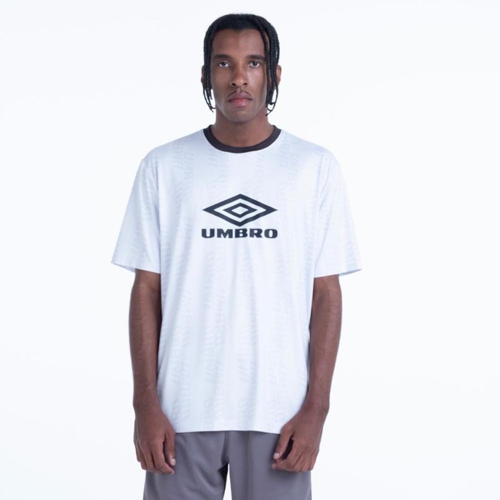Imagem 2 do produto Camiseta Umbro Football Personality - Masculina