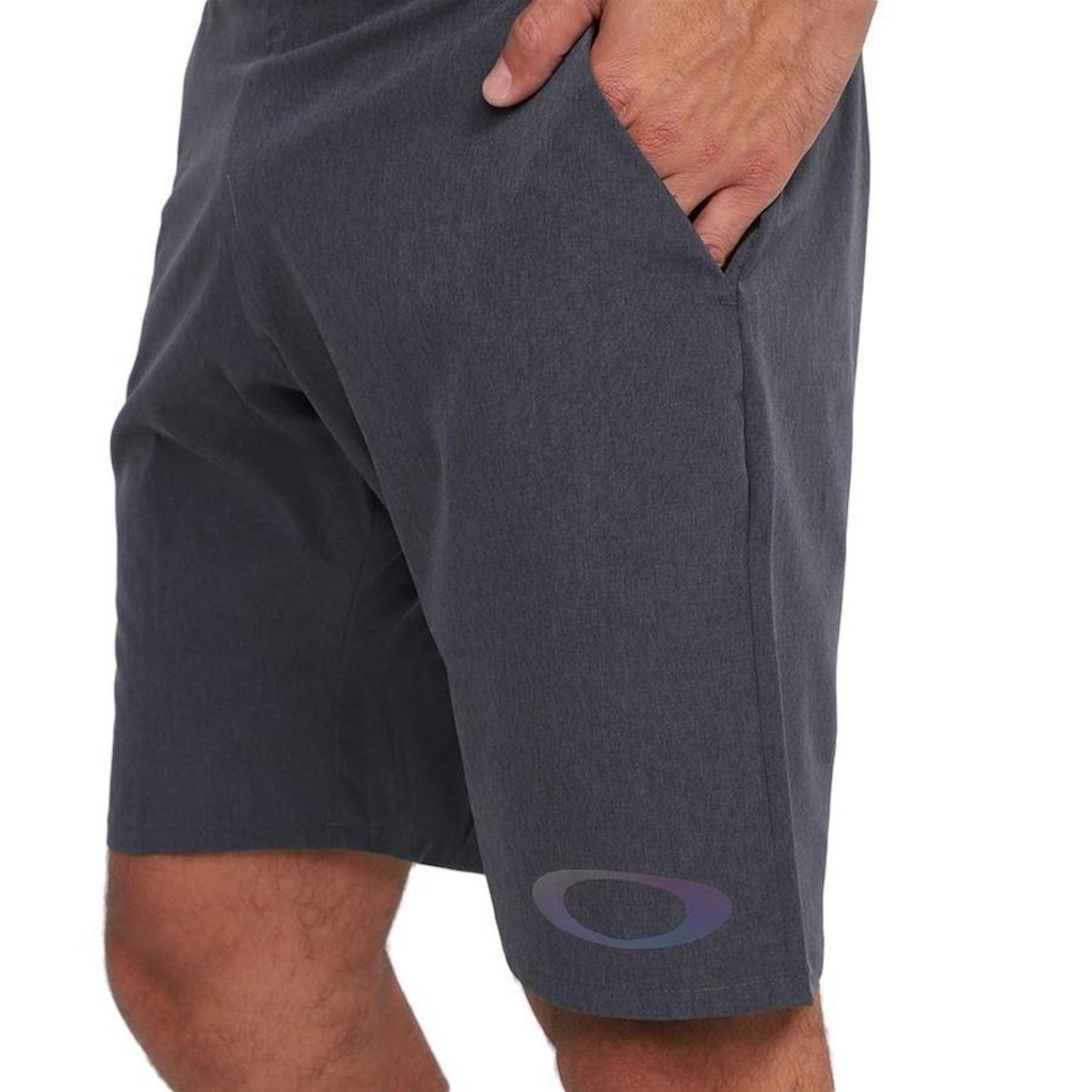 Imagem 2 do produto Bermuda Oakley Blade Hybrid Action Shorts Ii Sm23 Blackout - Masculina