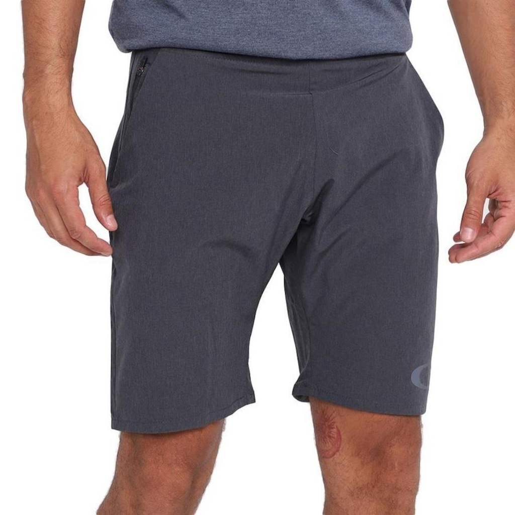 Imagem 3 do produto Bermuda Oakley Blade Hybrid Action Shorts Ii Sm23 Blackout - Masculina